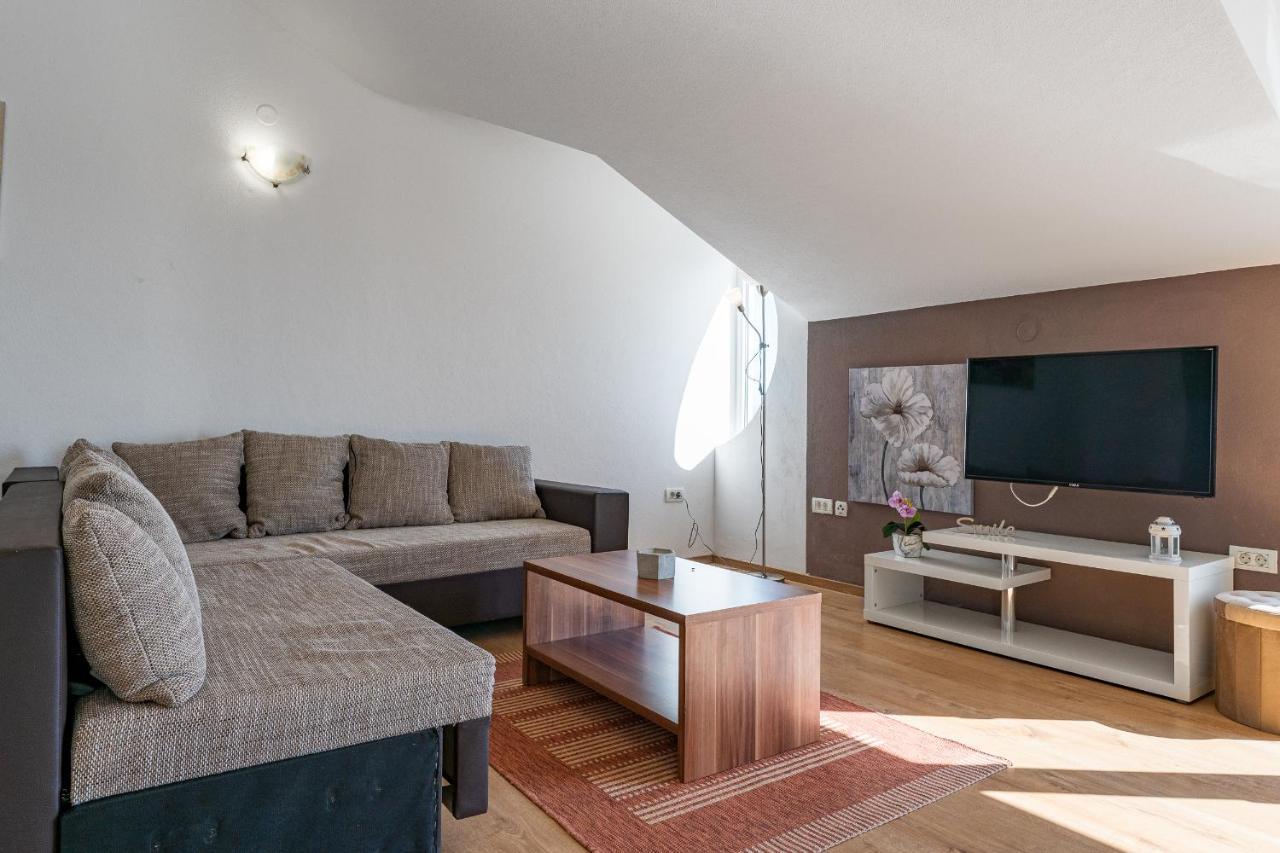 Villa Mirela ペトルチャネ エクステリア 写真
