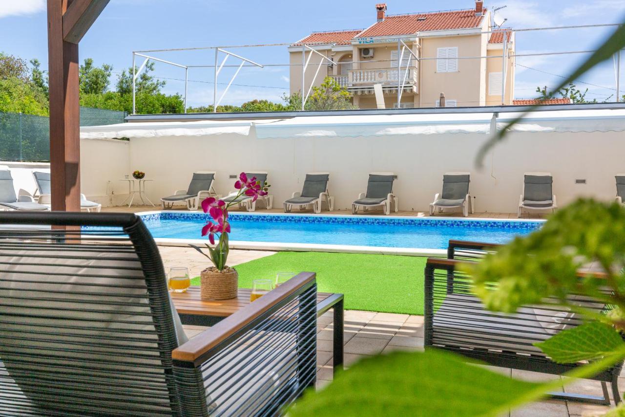 Villa Mirela ペトルチャネ エクステリア 写真