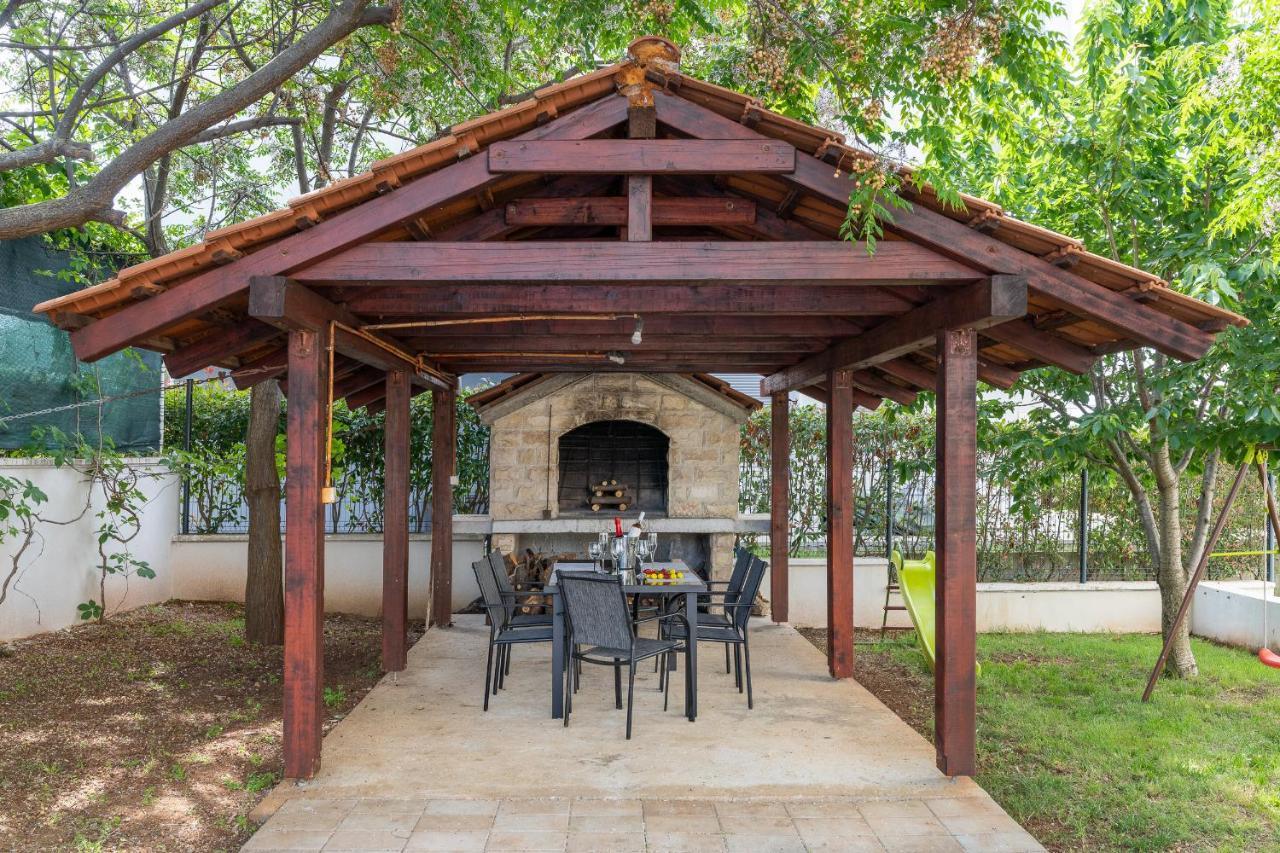 Villa Mirela ペトルチャネ エクステリア 写真