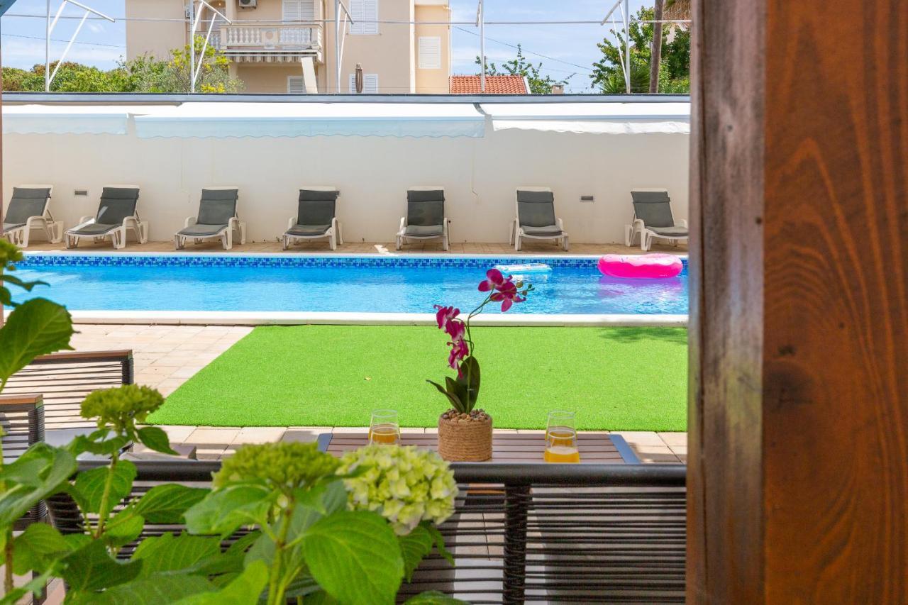 Villa Mirela ペトルチャネ エクステリア 写真